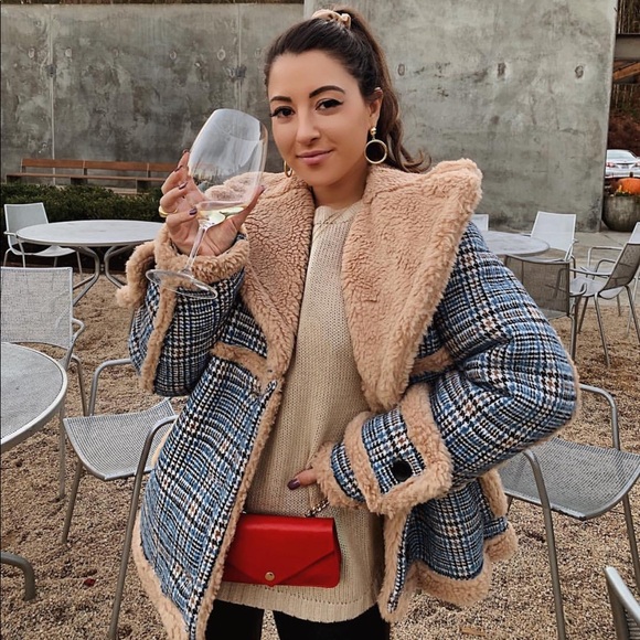 Blue & beige coat - Picture 2 of 2